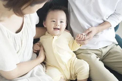 Quyền thừa kế thế vị của con nuôi